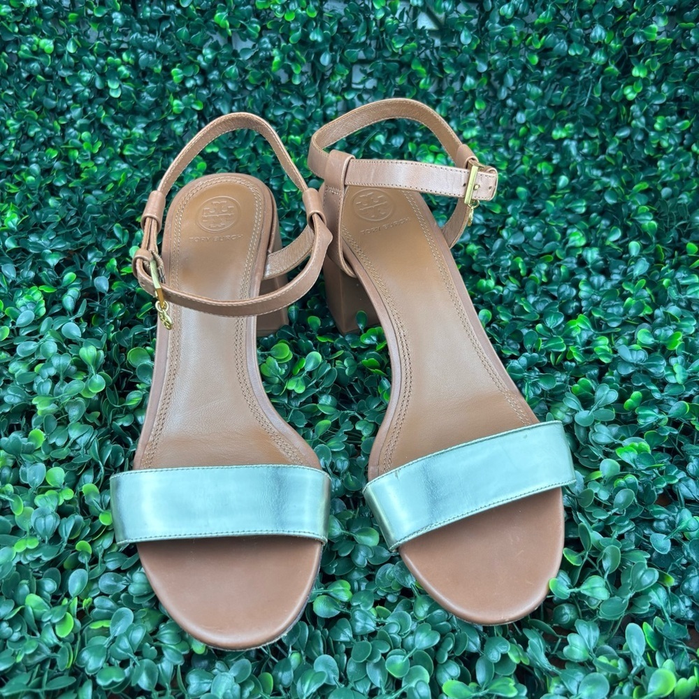 TORY BURCH LAUREL SANDALS BROWN HEEL AND METALLIC GOLD-TOEN STRAP